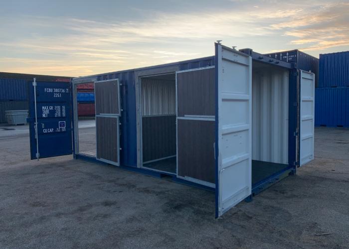 Paardenstal open deuren